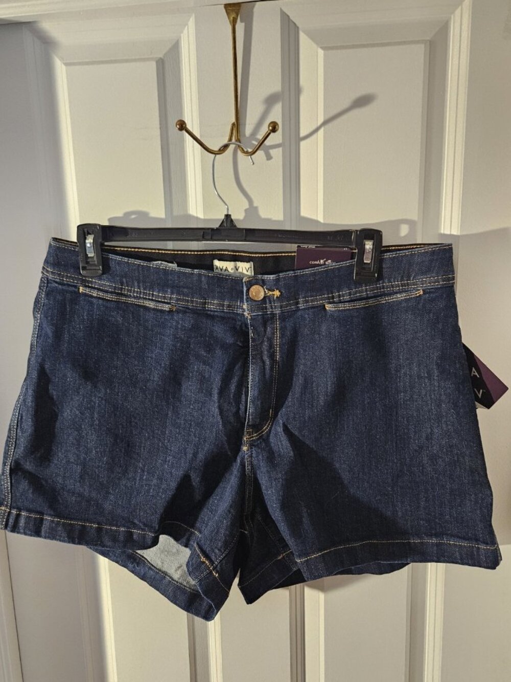 Ava & Viv Indigo Denim Smart Shorts Size 17